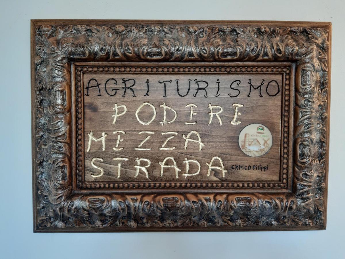 Fauglia Agriturismo La Valle Della Lavanda - Podere Mezzastrada מראה חיצוני תמונה